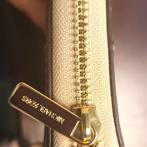 Michael Kors Adele Metallic Woven Leather Wallet - NWT- See Photos For Callout - Picture 5 of 12